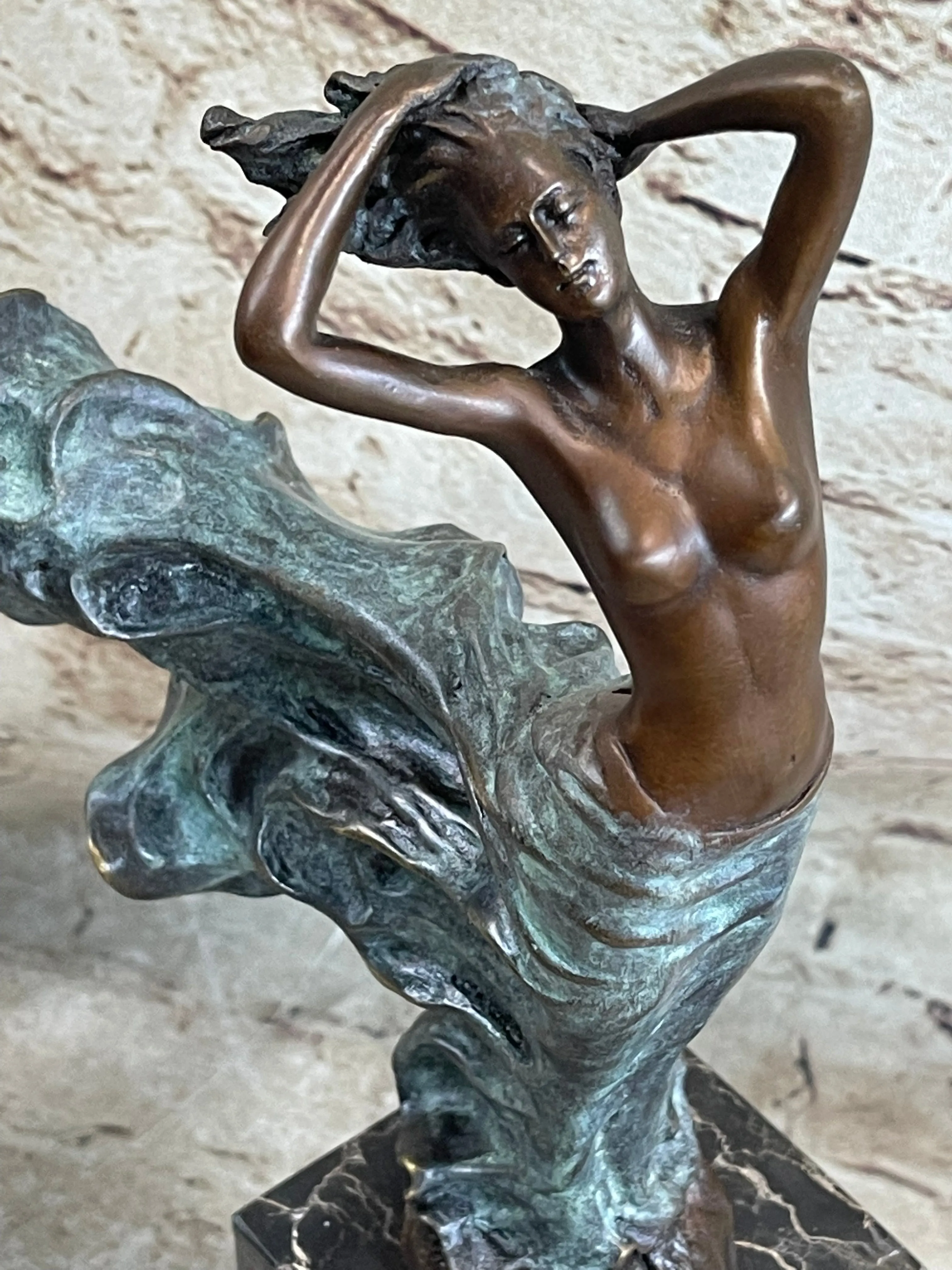 Handcrafted Milo Nude Female Figurine Bronze Sculpture Marble Base Figurine