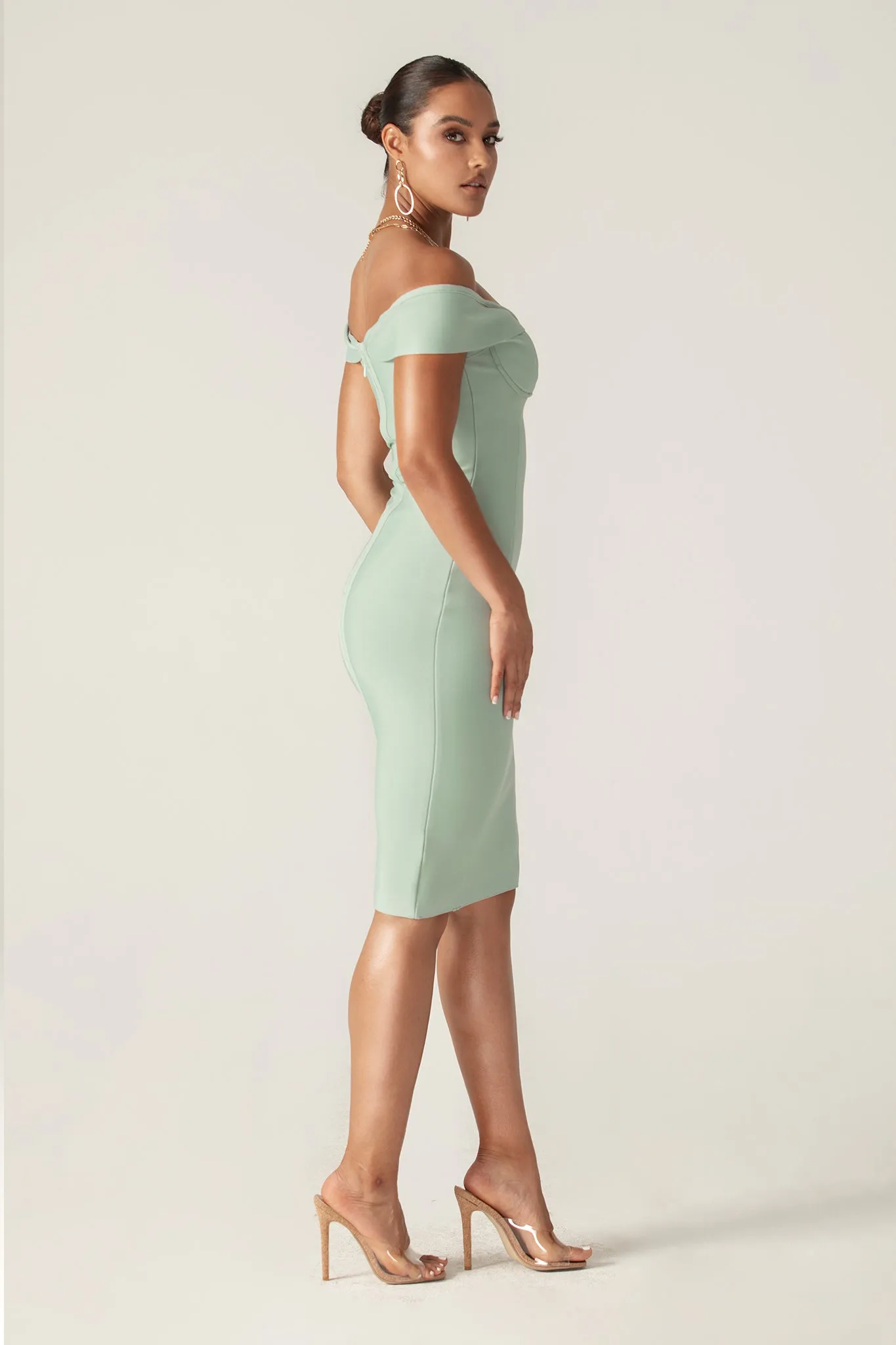 Jade Off-Shoulder Bandage Dress (Pistachio Green)