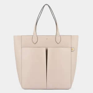 Nevis Tote