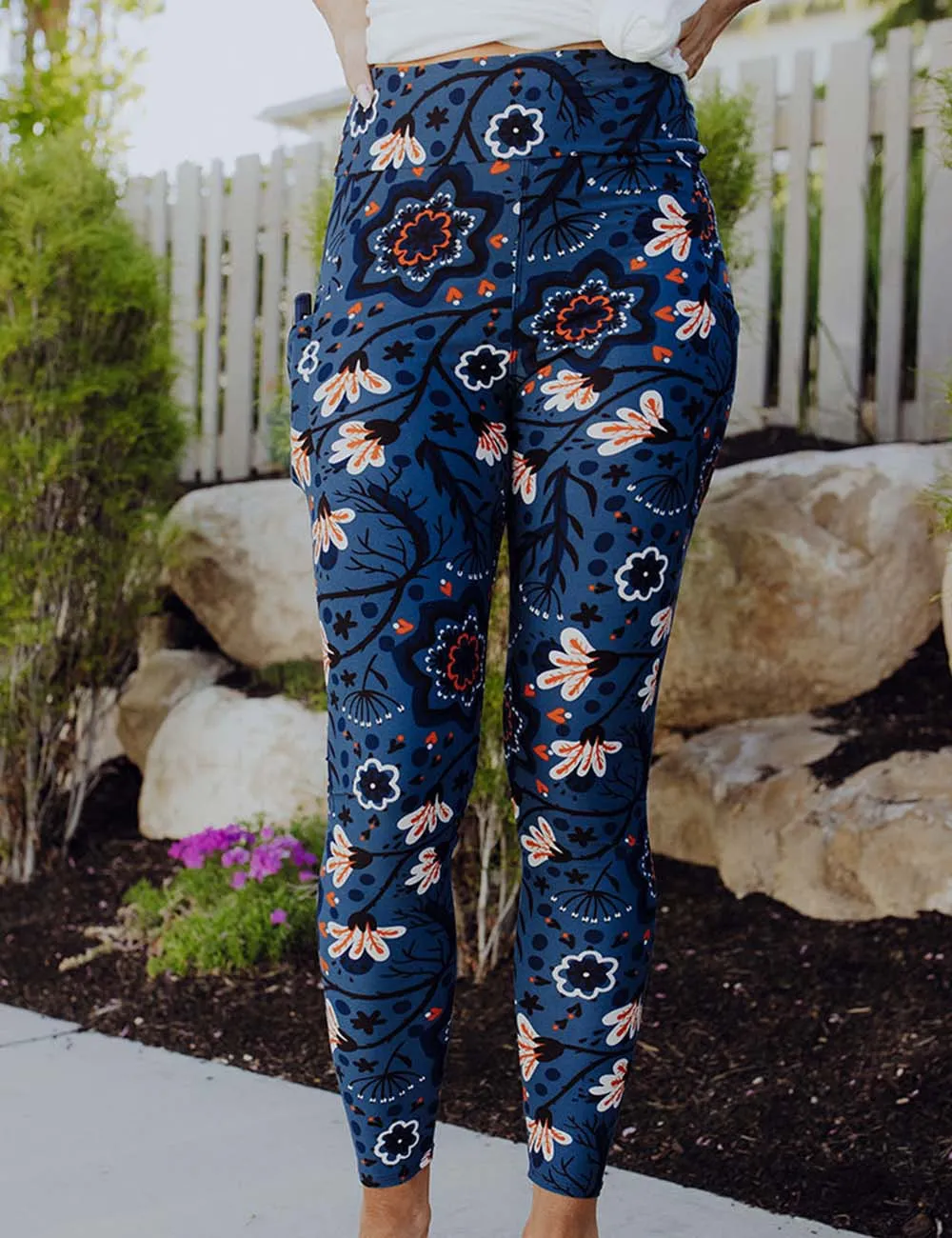 SA Exclusive Twilight Blooms Pocket Leggings