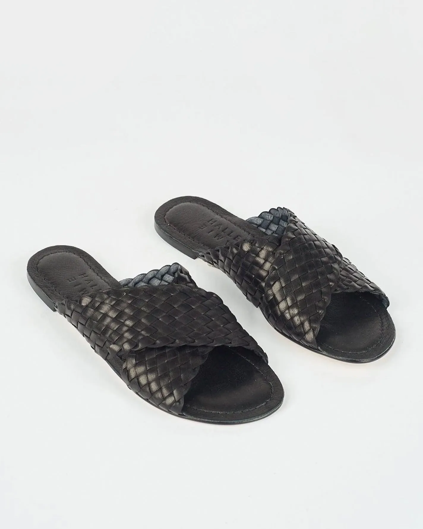 The Woven Strap Slide