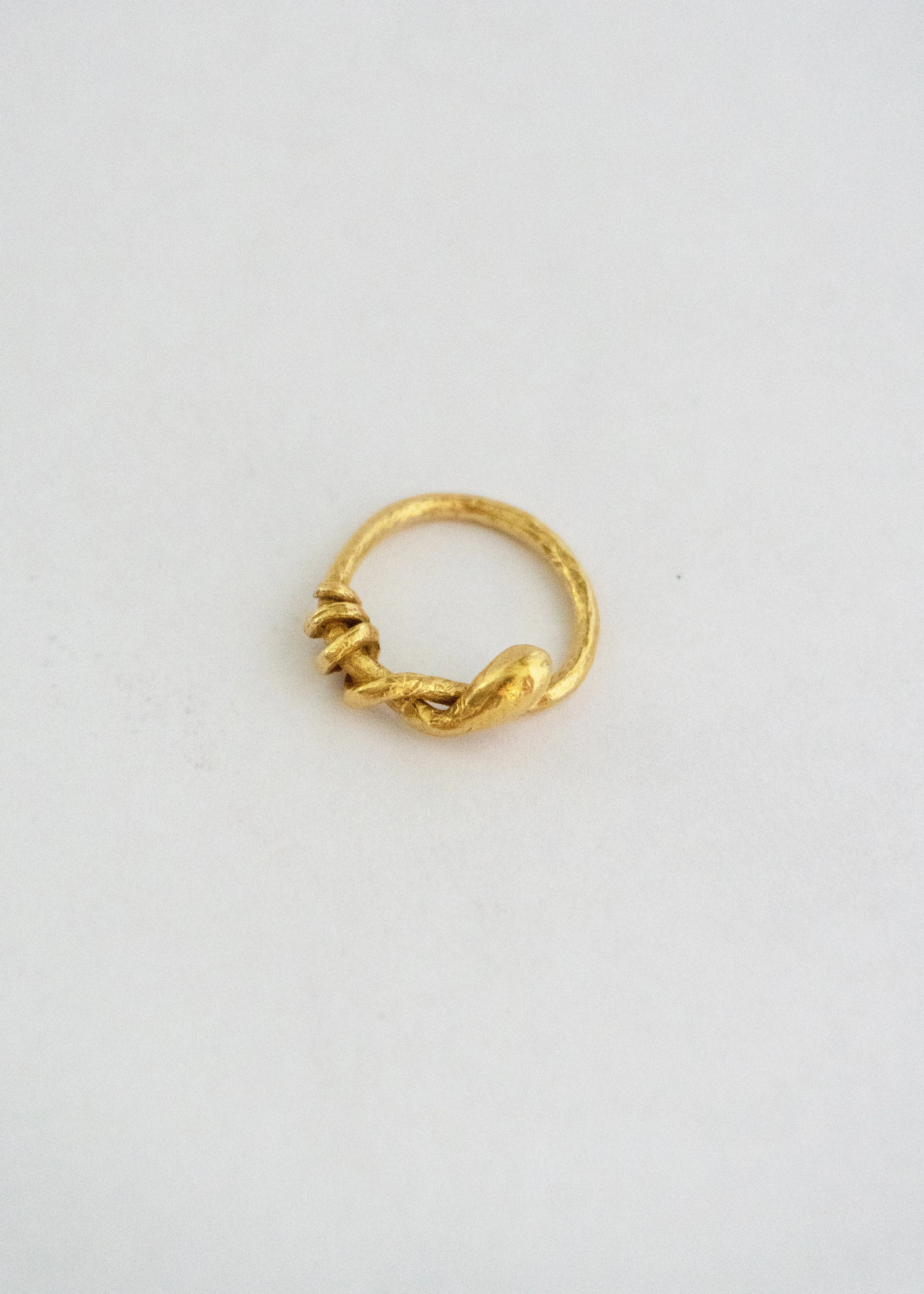 Vintage Twisted Pinky Ring 20 K